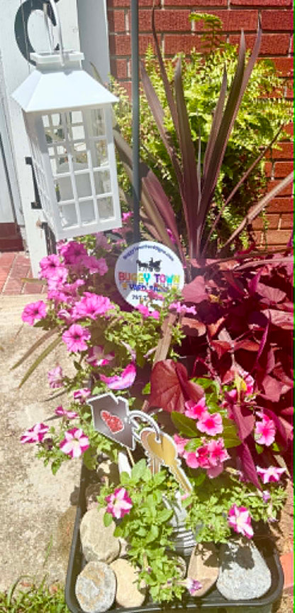 Grand Styling Porch or Mailbox Package